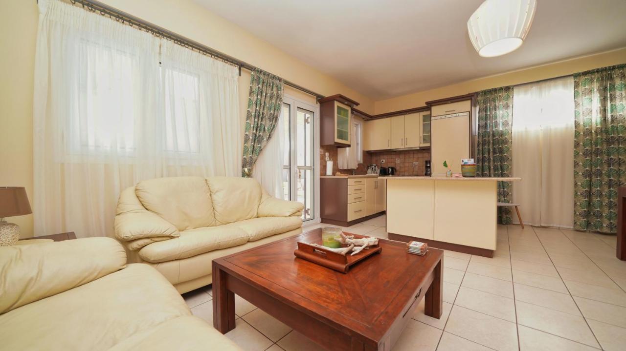 Tzofa'S Apartment Ermioni Ngoại thất bức ảnh